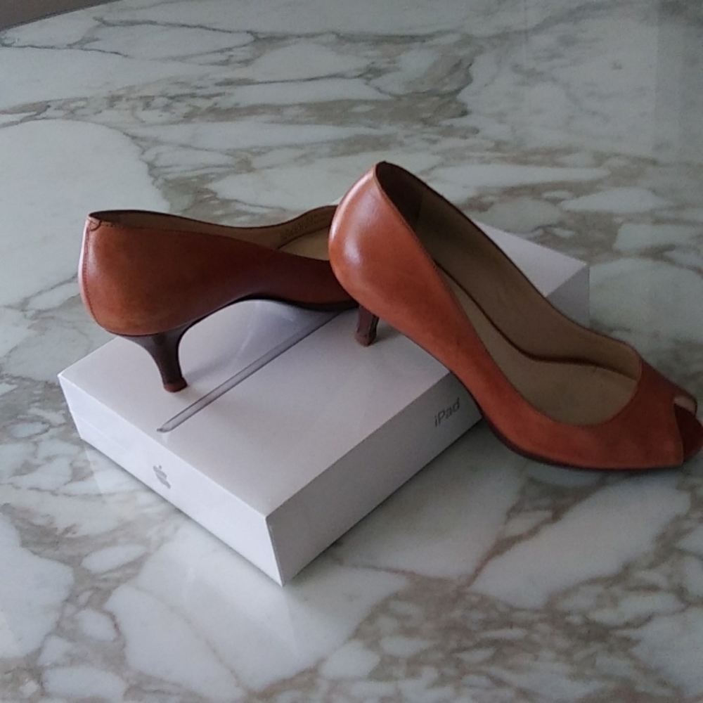 🎉 HOST PICK COLE HAAN WOMEN'S SHOE,NIKEAIR,CAMEL LEATHER,S-6AA (NARROW)